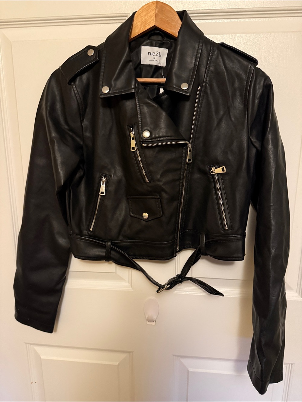 Rue21 Black Faux Leather Cropped Moto Jacket